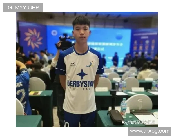 李昊凭借出色表现赢得欧洲多家俱乐部青睐引发关注 李昊凭借出色表现赢得欧洲多家俱乐部青睐引发关注
