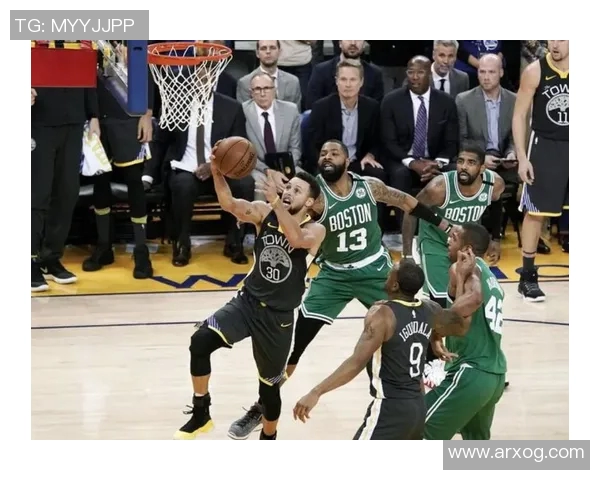 紧急!勇士主教练史蒂文斯被罚下一场比赛 紧急!勇士主教练史蒂文斯被罚下一场比赛